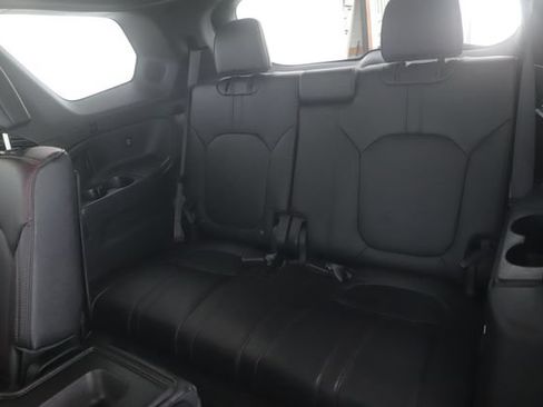 Used 2025 Honda Pilot Black Edition image 30