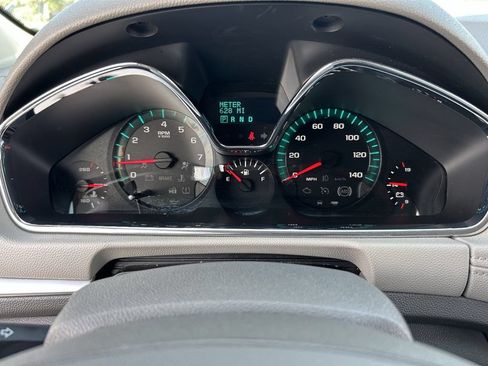 Used 2017 Chevrolet Traverse LT FWD image 32