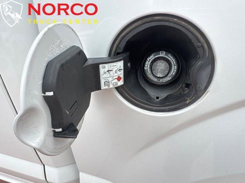 Used 2016 Ford F150 XLT image 14