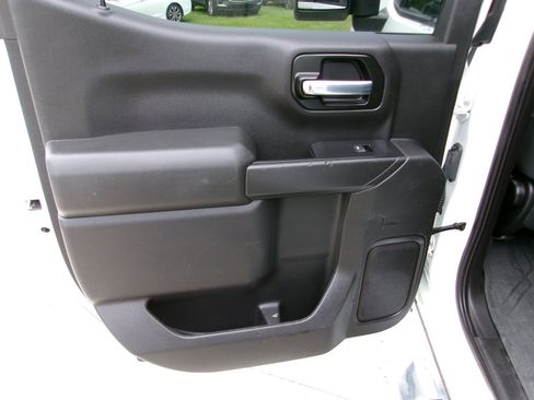 Used 2021 Chevrolet Silverado 1500 Custom w/ Custom Max Trailering Package image 18