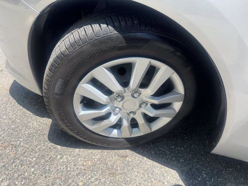 Used 2012 Honda Civic LX image 3