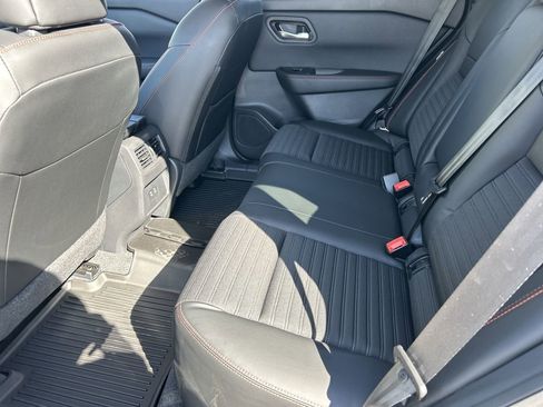 New 2025 Nissan Rogue SV image 15