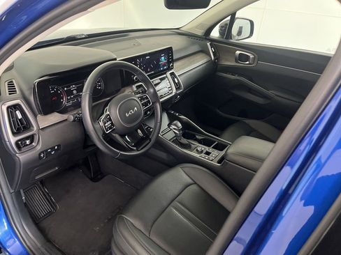 Used 2023 Kia Sorento EX w/ Panoramic Sunroof Package FWD image 26