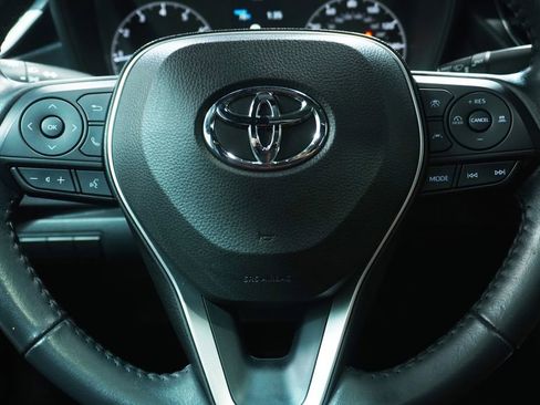 Used 2023 Toyota Corolla SE w/ SE Premium Package FWD image 17