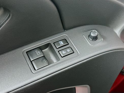 Used 2023 Nissan Frontier SV w/ SV Convenience Package AWD/4WD image 15