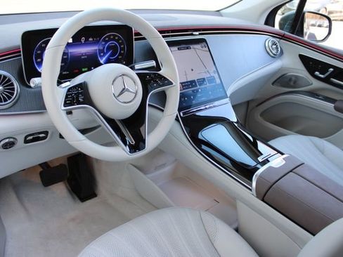 Used 2023 Mercedes-Benz EQS 450+ SUV image 9