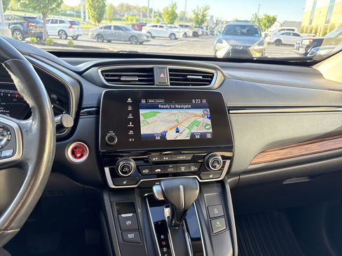 Used 2020 Honda CR-V Touring image 29