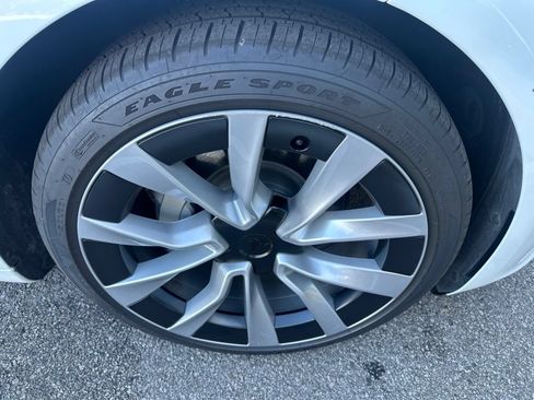 Used 2025 Tesla Model 3 RWD image 11