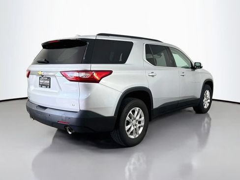Used 2020 Chevrolet Traverse LT FWD image 7