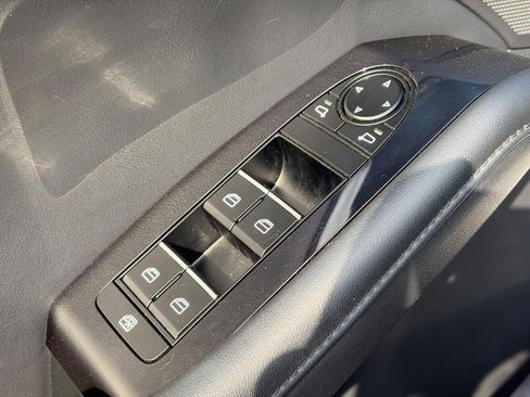 Used 2022 MAZDA MAZDA3 s FWD image 21