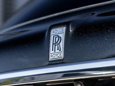 Used 2023 Rolls-Royce Cullinan image 15