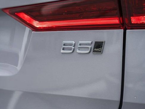 New 2026 Volvo XC60 B5 Plus w/ Protection Package Premier image 8