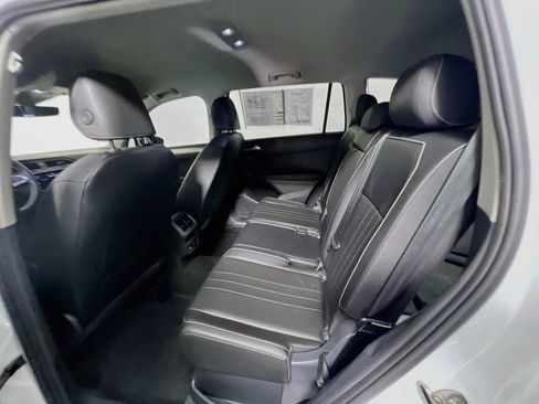 Used 2024 Volkswagen Tiguan SE AWD/4WD image 28