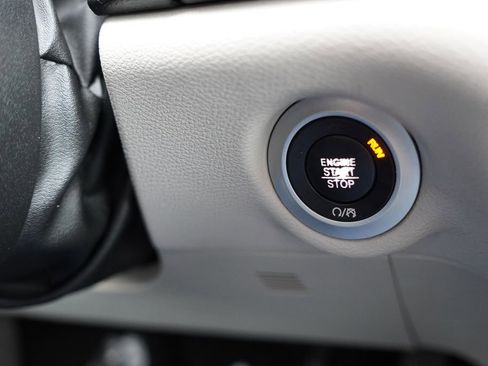 Certified 2017 Chrysler Pacifica Touring-L image 31