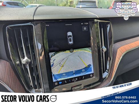 Certified 2023 Volvo XC60 B5 Plus w/ Protection Package Premier image 15