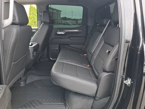 Certified 2022 Chevrolet Silverado 1500 LT Trail Boss w/ LT Trail Boss Premium Package AWD/4WD image 10