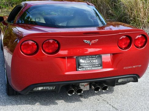 Used 2012 Chevrolet Corvette Coupe w/ 3LT Preferred Equipment Group RWD image 10