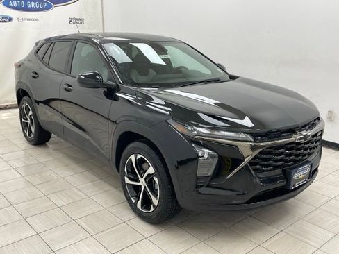 New 2026 Chevrolet Trax RS w/ Driver Confidence Package image 1