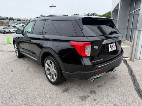 Used 2020 Ford Explorer Platinum w/ Premium Technology Package AWD/4WD image 5