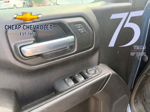 Used 2023 Chevrolet Silverado 1500 Custom AWD/4WD image 8