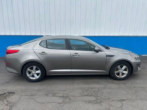 Used 2015 Kia Optima LX FWD image 1