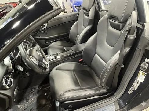 Used 2016 Mercedes-Benz SLK 300 image 8