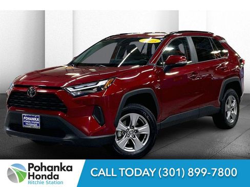 Used 2025 Toyota RAV4 XLE image 12