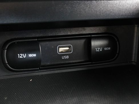 Used 2025 Kia Soul LX FWD image 38