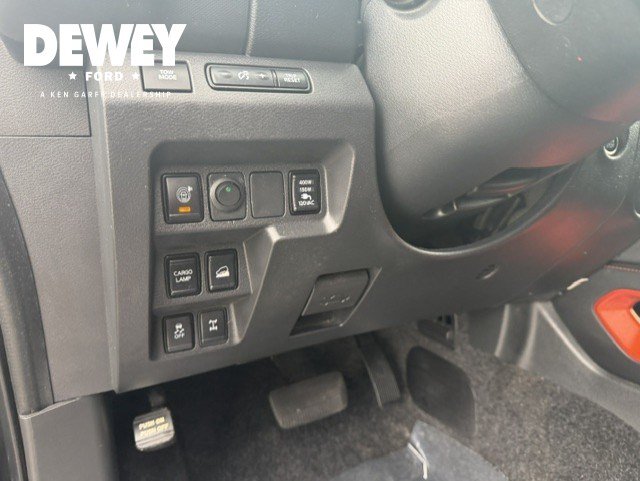 Used 2023 Nissan Frontier PRO-4X w/ Pro Convenience Package AWD/4WD image 15
