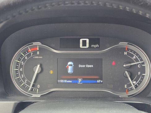 Used 2016 Honda Pilot Touring image 22