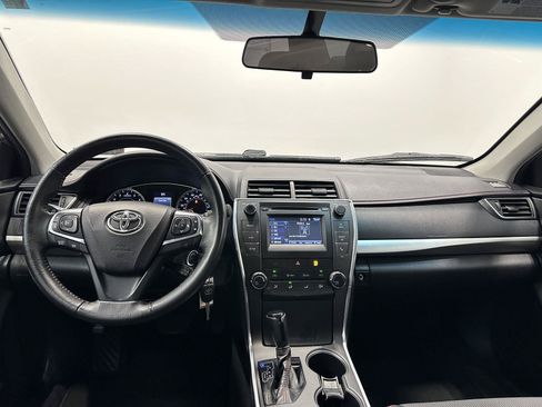 Used 2017 Toyota Camry SE FWD image 21
