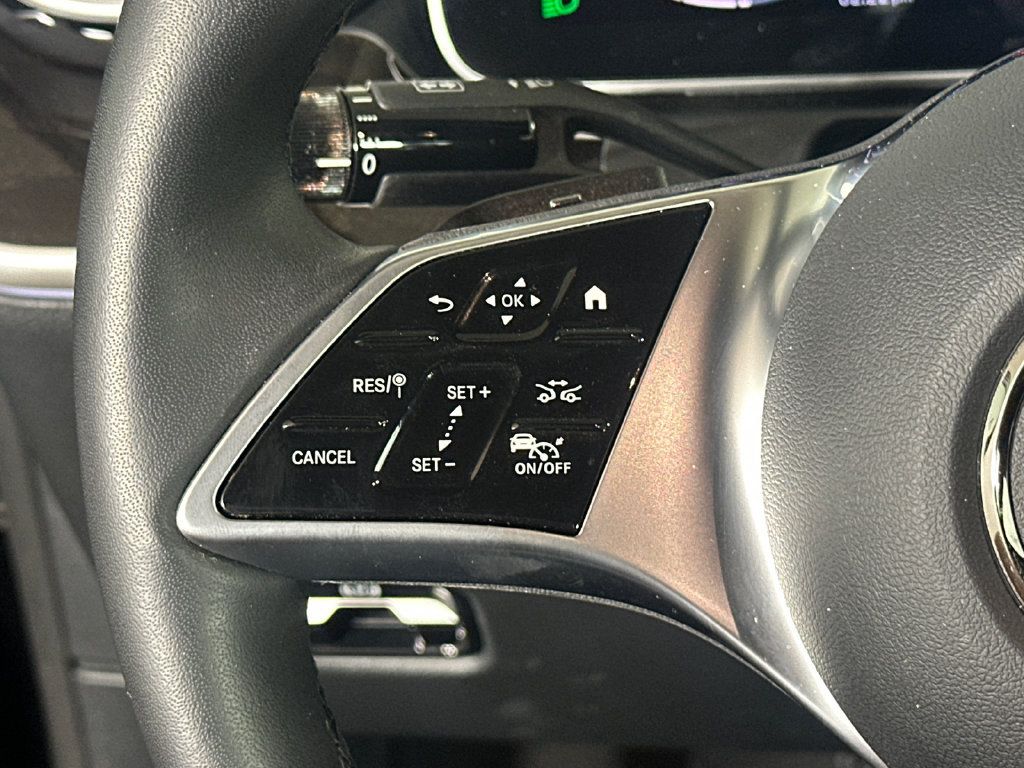 Certified 2026 Mercedes-Benz C 300 4MATIC Sedan image 27