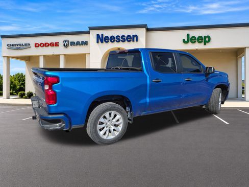 Used 2023 Chevrolet Silverado 1500 Custom RWD image 7