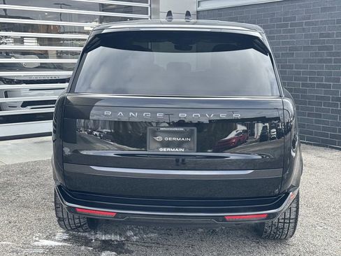 Used 2025 Land Rover Range Rover SE AWD/4WD image 5