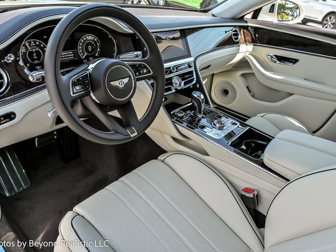 New 2026 Bentley Flying Spur Plug-In Hybrid image 26