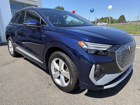 Used 2023 Audi Q4 e-tron Prestige AWD/4WD image 2