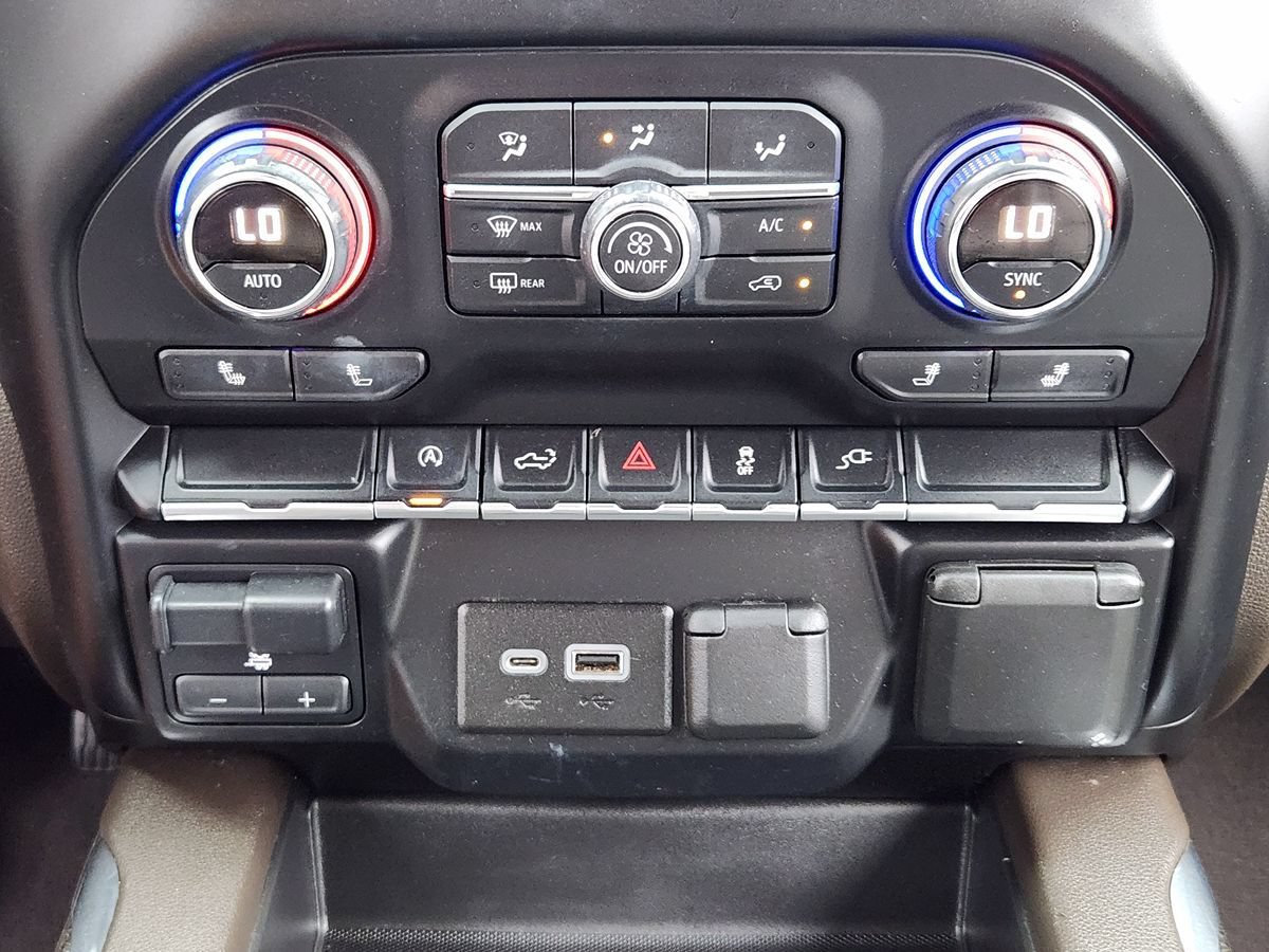 Used 2020 Chevrolet Silverado 1500 RST w/ Texas Edition RWD image 38