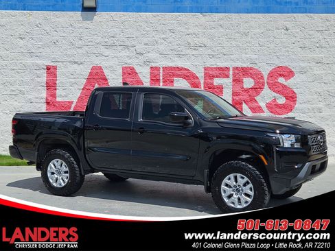 Used 2022 Nissan Frontier SV w/ Graphics Package AWD/4WD image 1