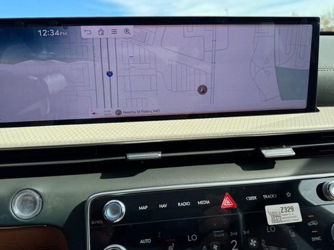 New 2026 Genesis GV80 2.5T Prestige image 17