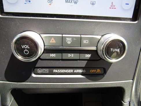 Used 2024 Ford Edge Titanium w/ Equipment Group 301A AWD/4WD image 20