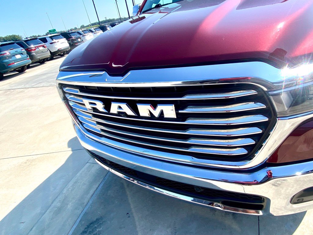 Used 2026 RAM 1500 Laramie AWD/4WD image 2