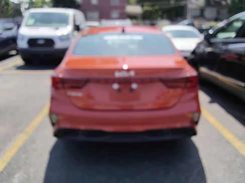 Used 2023 Kia Forte LXS FWD image 7