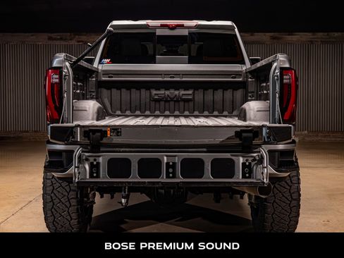 Used 2025 GMC Sierra 2500 Denali w/ Denali Reserve Package image 9