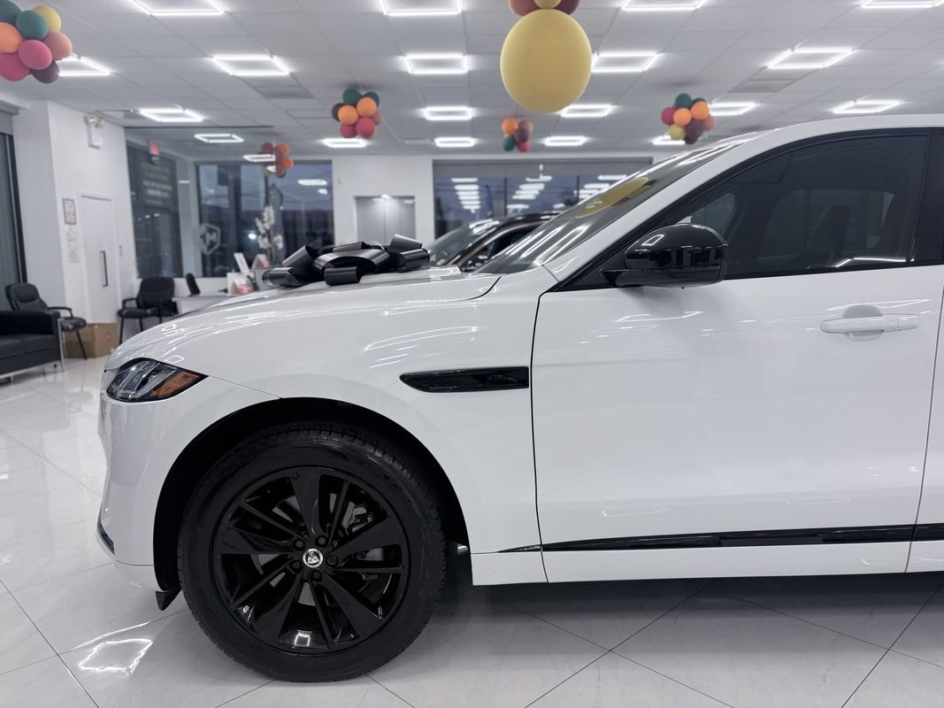 Used 2024 Jaguar F-PACE R-Dynamic S AWD/4WD image 5