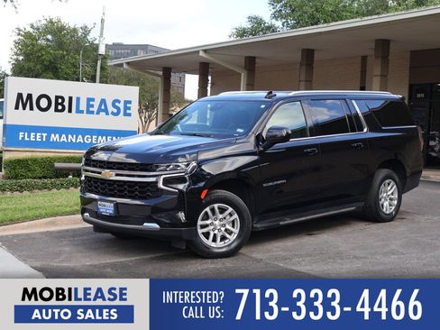 Used 2023 Chevrolet Suburban LS RWD image 1