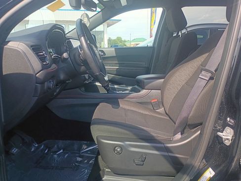 Used 2025 Dodge Durango GT AWD/4WD image 17