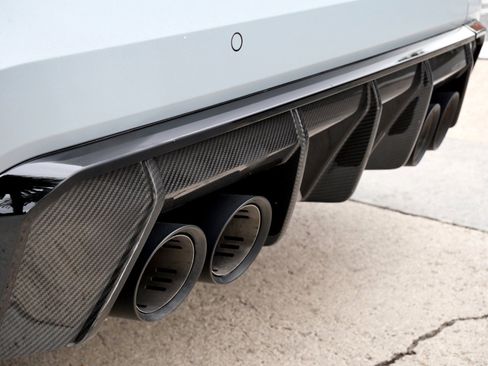 Used 2023 BMW M4 CSL image 16