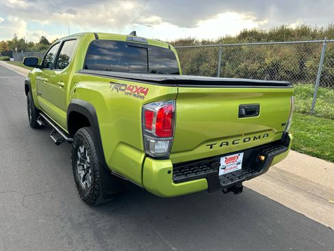 Used 2023 Toyota Tacoma TRD Off-Road image 3