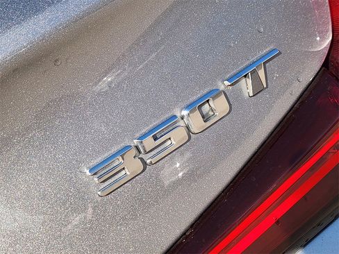 Used 2024 Cadillac XT4 Premium Luxury image 11