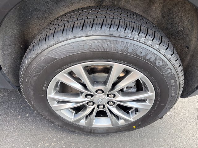 Certified 2023 Cadillac XT5 Premium Luxury w/ LPO, Floor Liner Package AWD/4WD image 25